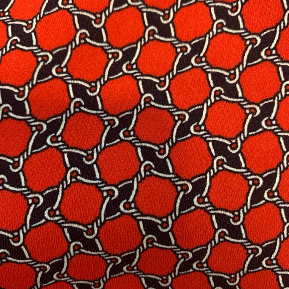 Ann Taylor red, white, and navy blue nautical print shorts, size 0P - Picture 3 of 4